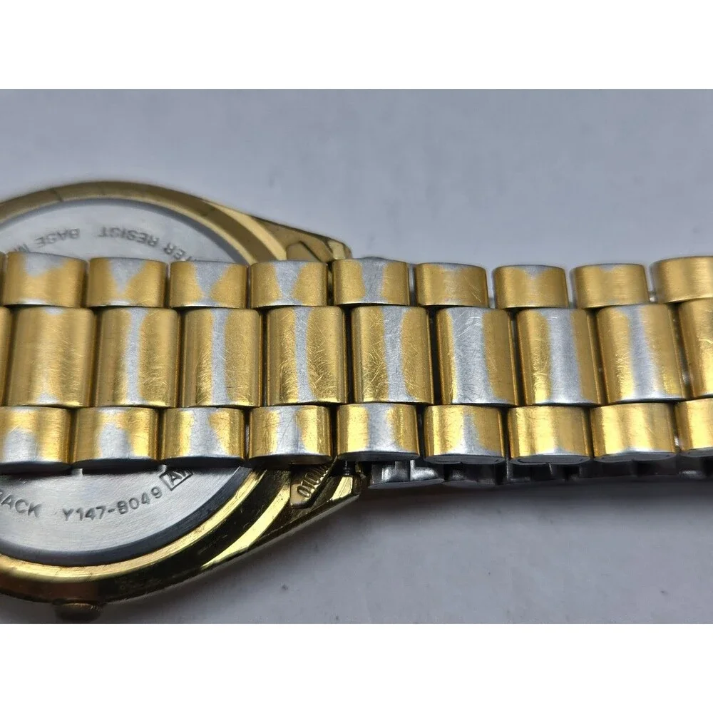 Vintage Pulsar by Seiko Y147 8049 Mens Gold Tone Date Quartz Watch New Battery